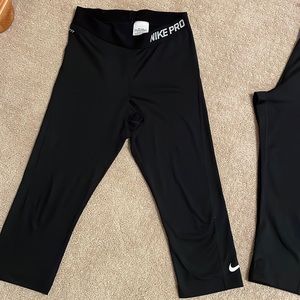 Nike Pro crop leggings